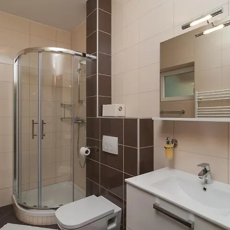 Tin Luxury On Brac, Private Pool Villa Škrip